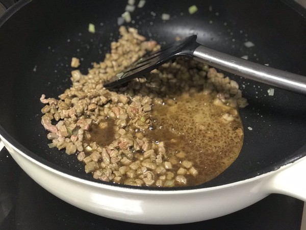 酵母发面太慢？别急，面点师教您“2招”，不到半小时发满盆！