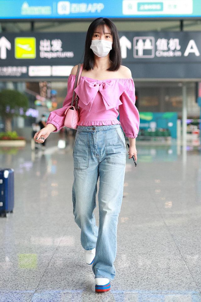 柳岩同款连衣裙蓝色蝴蝶结,40岁柳岩红色蝴蝶结