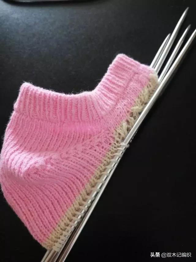 棒针编织漂亮的袜子,宝宝袜子棒针图解一片式