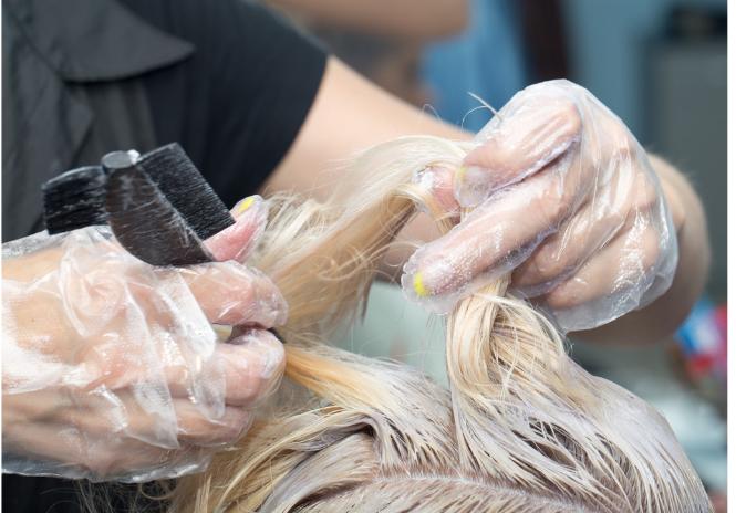 染发头皮痛是染发剂差吗,染发剂沾头皮是染发剂不好吗