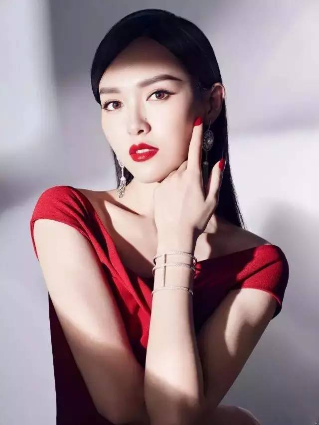 apmmonaco耳饰明星同款,平价女明星同款