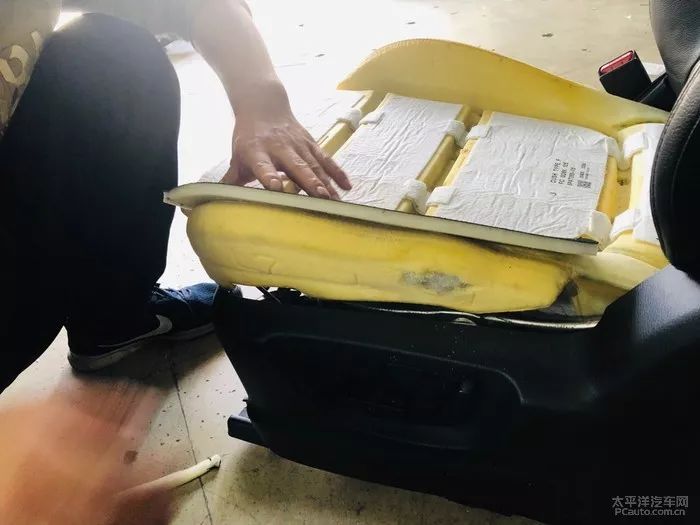 真皮座椅破了一点皮还在上面,汽车真皮座椅破了如何修复