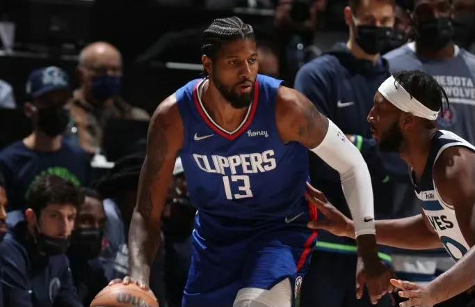 乔治杜兰特对飙时刻,乔治单打杜兰特后撤三分