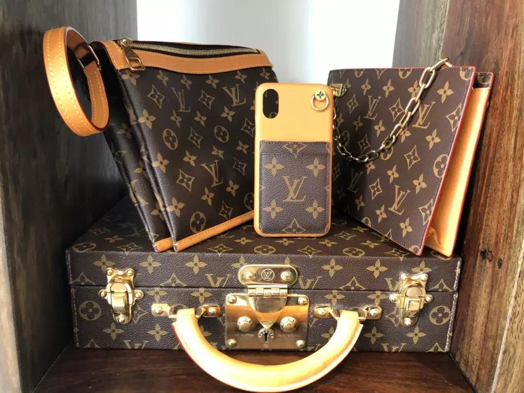 lv出了什么新款吗,lv蝙蝠侠衣服