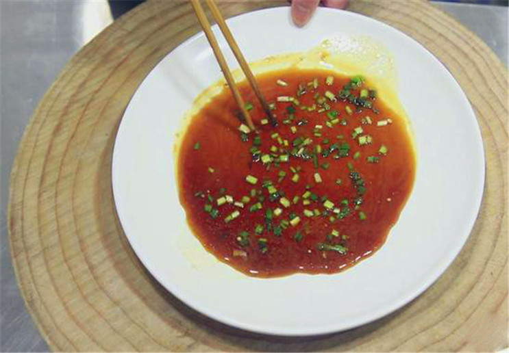 鸡蛋煮熟蒸肉丸,蒸肉丸嫩滑的做法