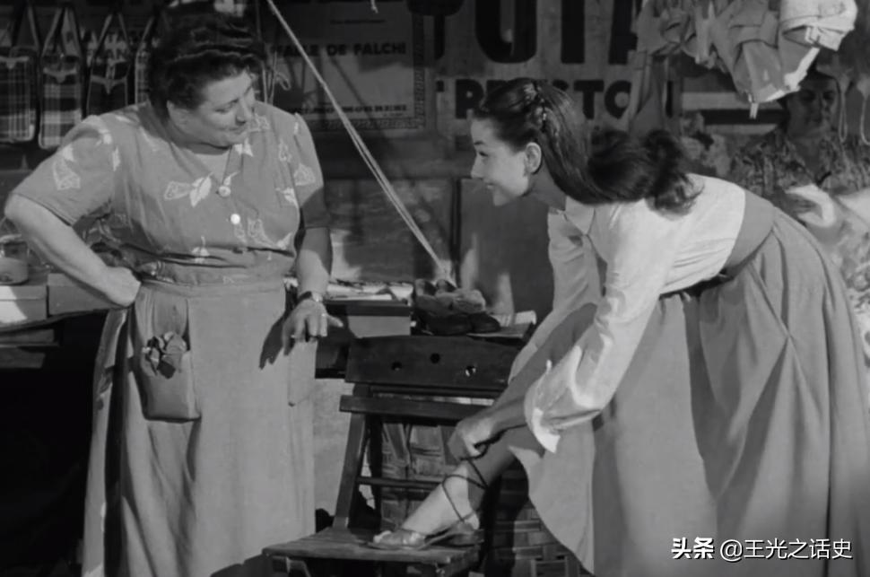 奥黛丽赫本成熟时期电影简介,1953年赫本《罗马假日》