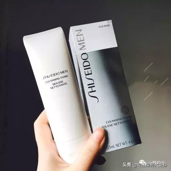 不同肤质的人怎么选护肤品,男生适合的保湿护肤品推荐