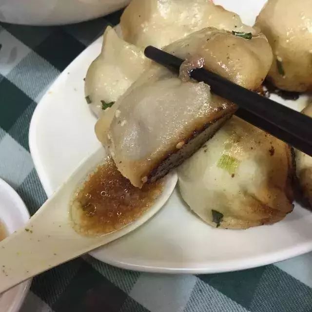 过年旅游最值得去的地方且人少,春节适合去哪游玩美食多