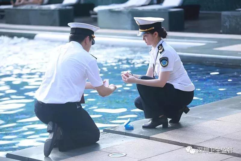 大夏天的,你告诉我游泳之后可能有“游泳病”?那怎么办!