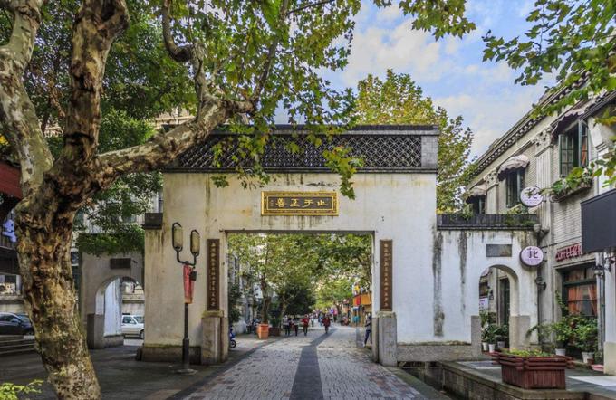 杭州西湖附近美食攻略,杭州吃货美食超全攻略