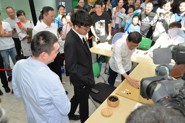 苹果ipadios17.4.1字体,苹果ipad免费字体推荐