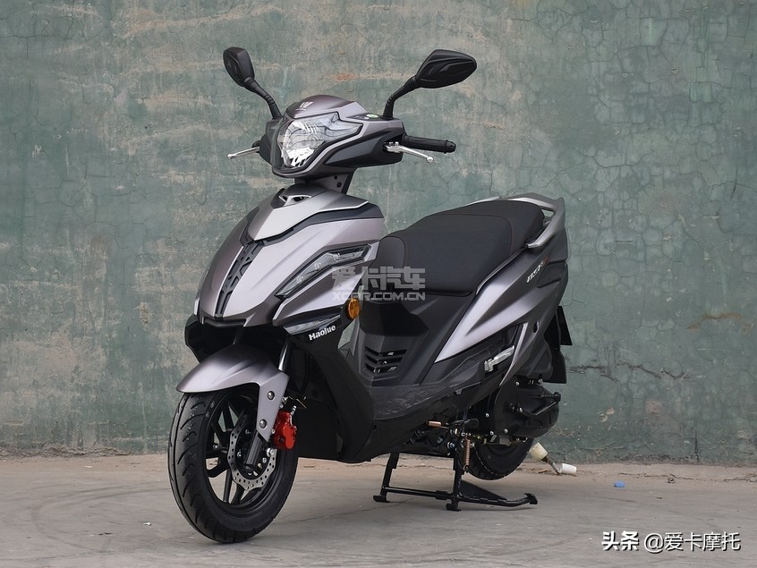 豪爵usr125极限测评,豪爵合资踏板