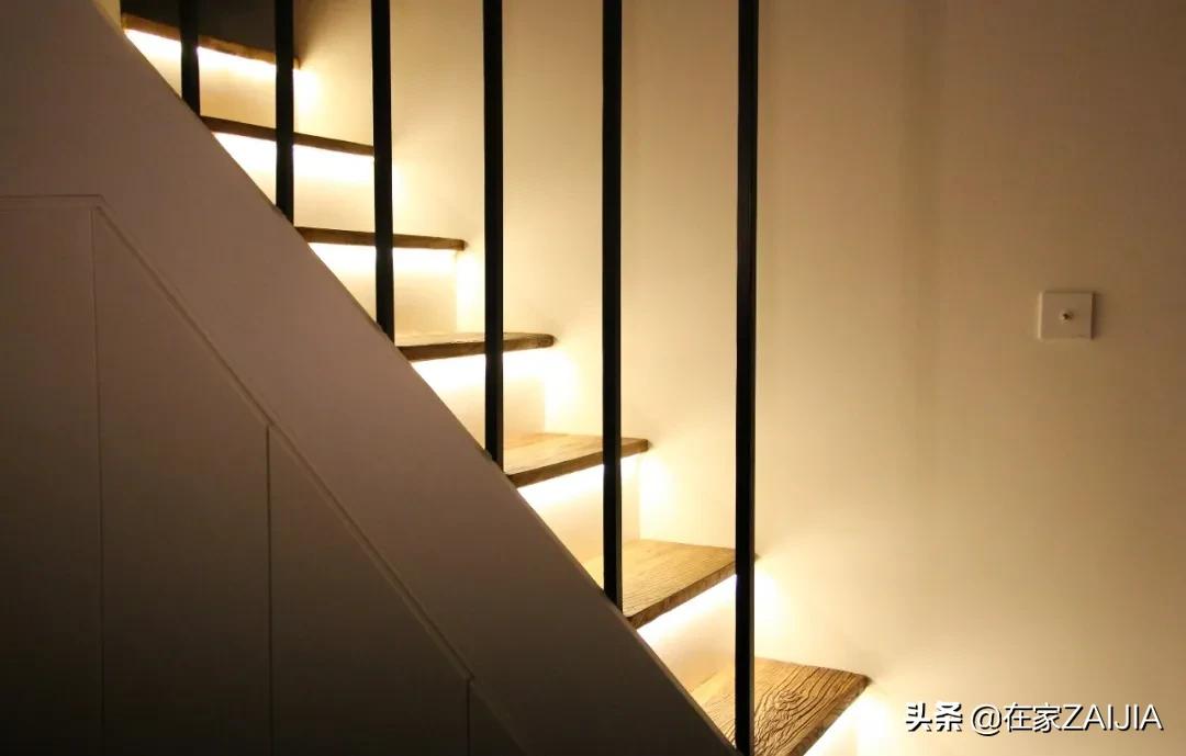 不服输的北漂打工人！徒手造家具，40m²改出两室一厅