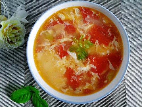 养生汤莲藕排骨,鸡蛋白萝卜丸子汤的家常做法