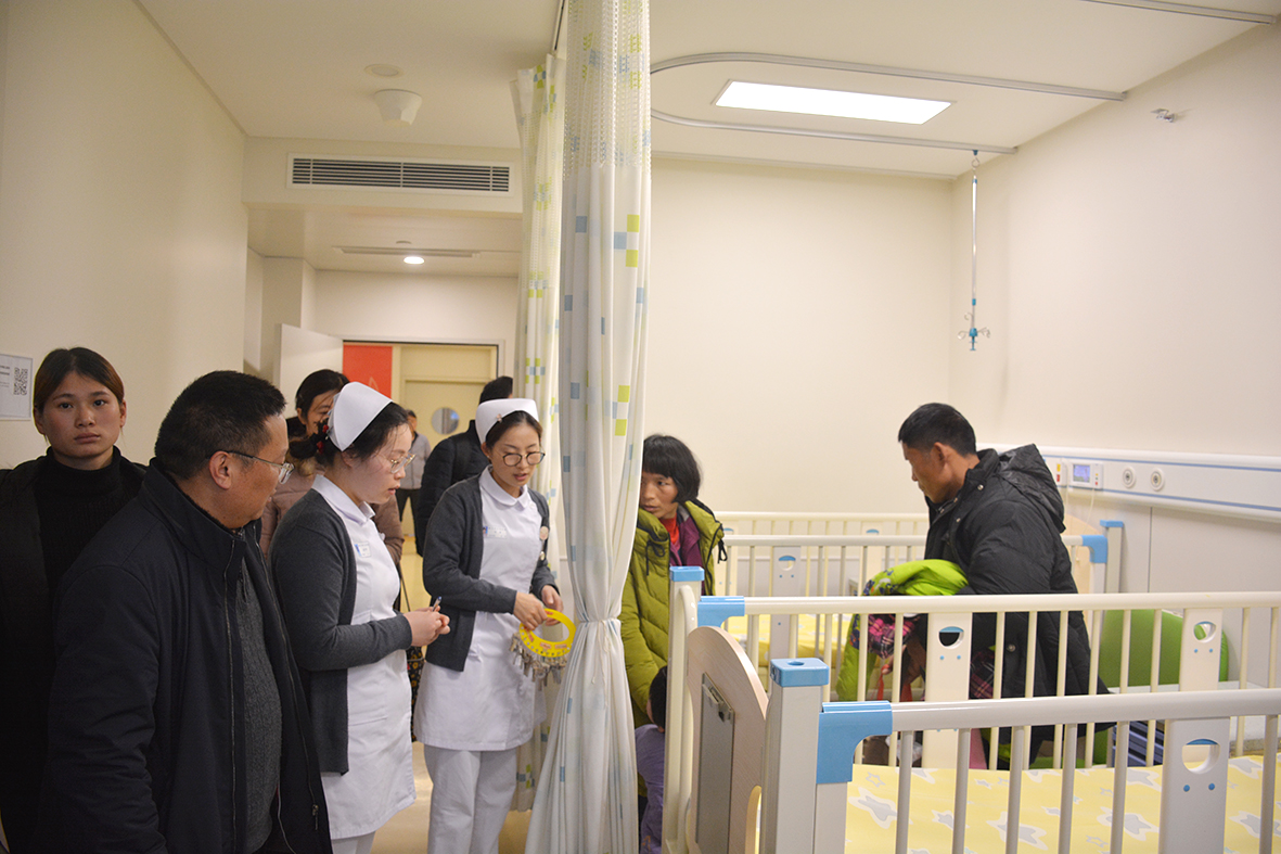 先天心脏病患儿放弃治疗,爱心让先心病贫困儿童重获新生