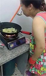 段子:人类真是矛盾,不管进啥群,最后都是开车。反而进了开车群