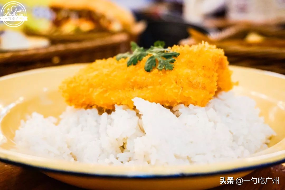 神经病啊！在泰国卖100的绿奶茶这只卖18？真相竟是老板有租收..