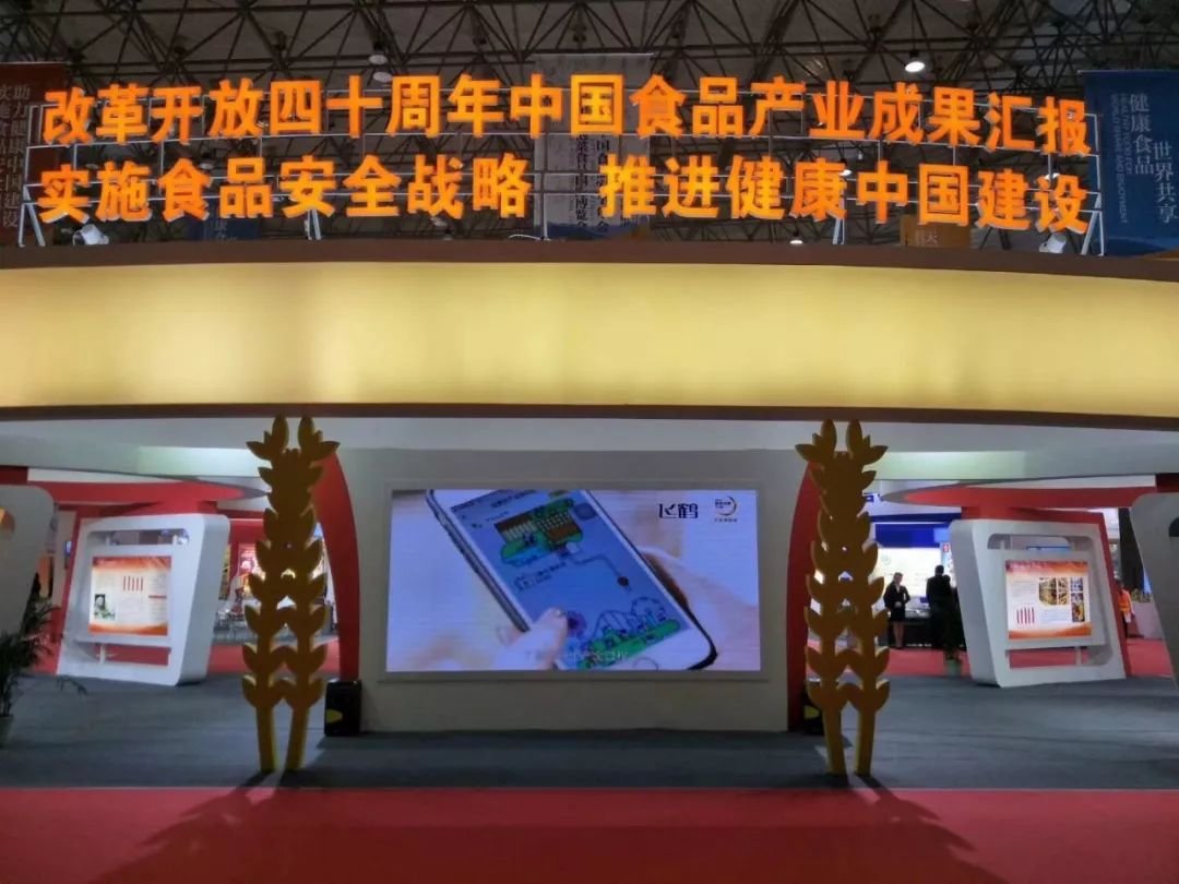 一泡而红!四川这座小城已火向全球,今天万人齐聚!