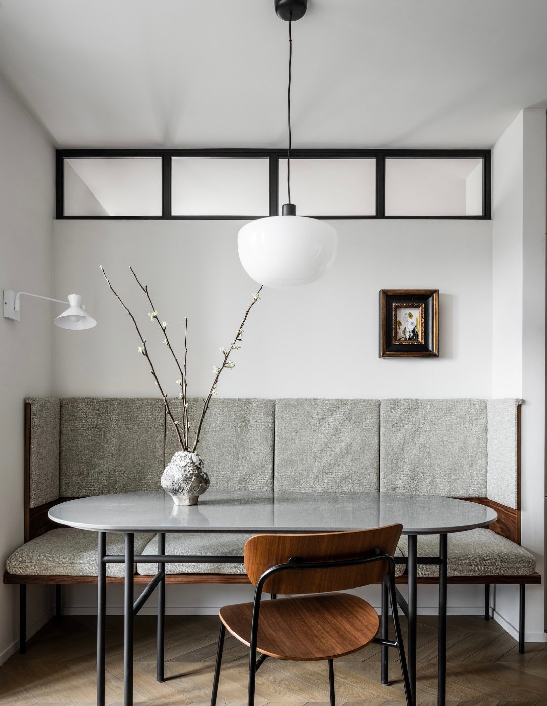 50平小户型深色极简风,深木色和灰色适合小户型吗