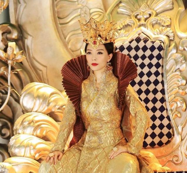 旗袍女皇陈数现状,旗袍女王陈数晒最新美照