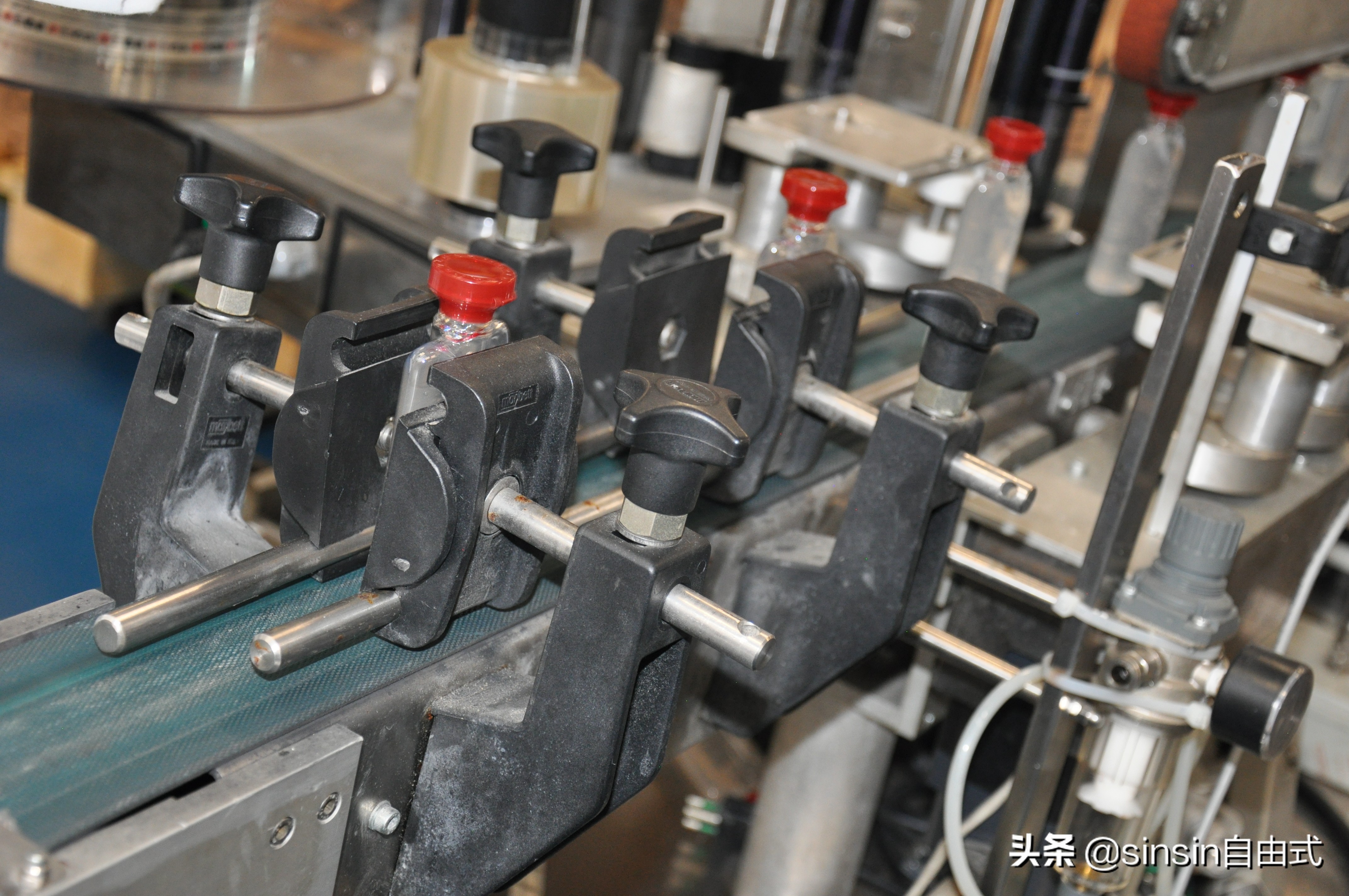 抗击疫情BVLGARI宣布携手ICR香水制造商生产并捐赠消毒洗手液