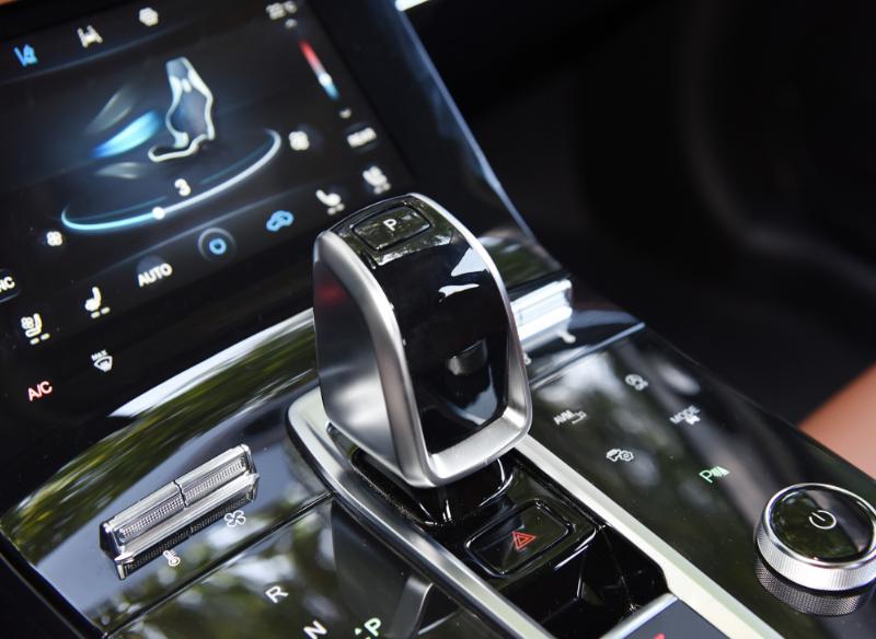 15到20万的中型suv六座油耗低的车,哪款SUV车省油而且性能好适合家用