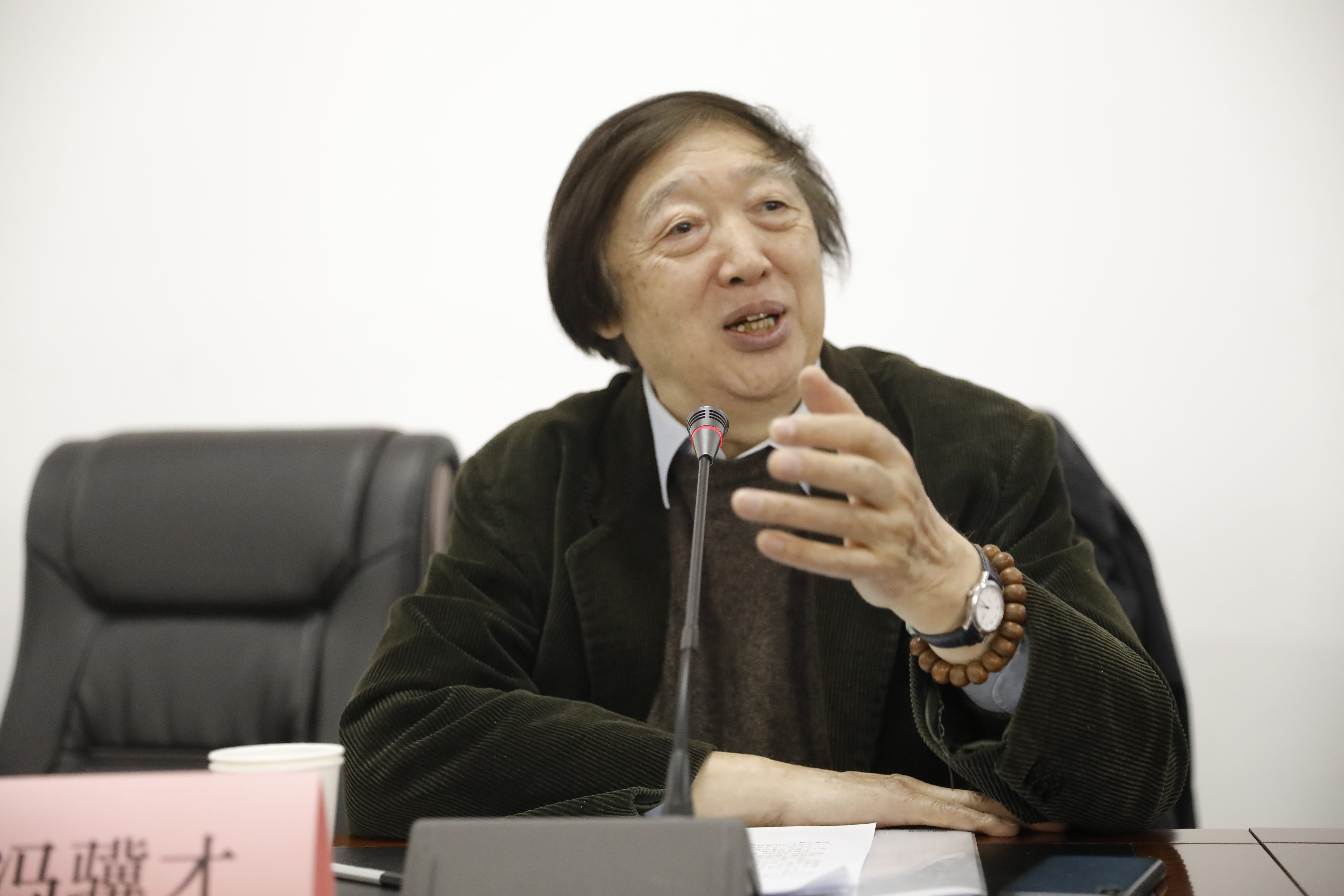 单筒望远镜冯骥才赏析,冯骥才单筒望远镜好不好