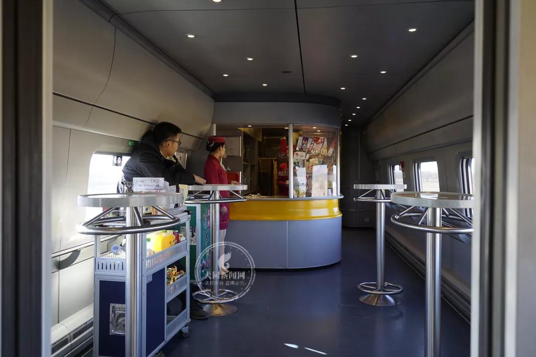 大同高铁开通，记者带你体验“复兴号”“和谐号”新速度