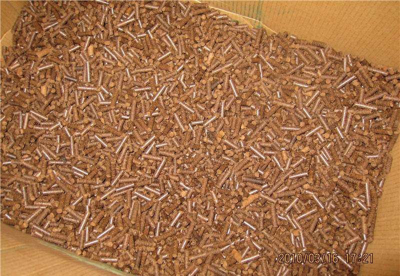 养鸡鸭用什么饲料最好,养鸡养鸭的饲料配方