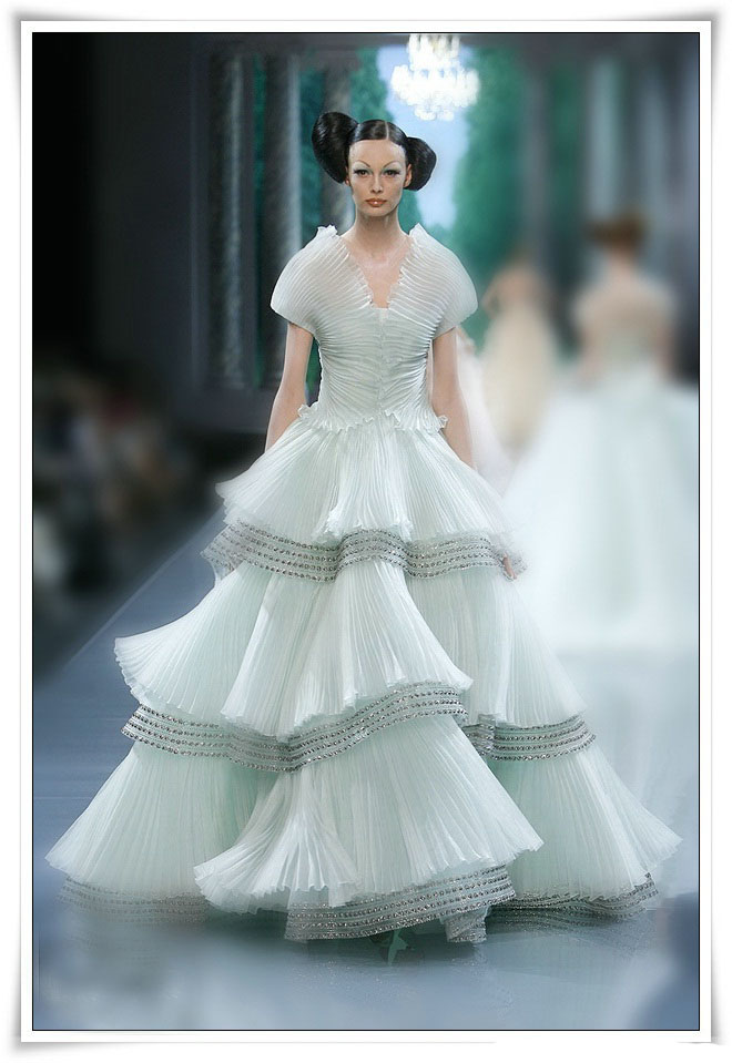 女人要知道迪奥的口红最好,dior迪奥女装上衣