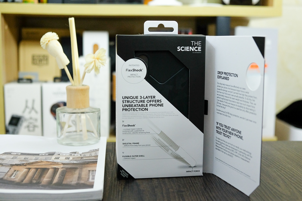 手机壳百元人民币,手机壳一分价钱一分货