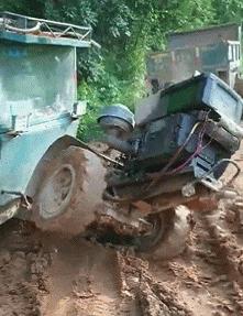 搞笑gif妹子的内心是崩溃的,搞笑gif妹子原来是个逗比