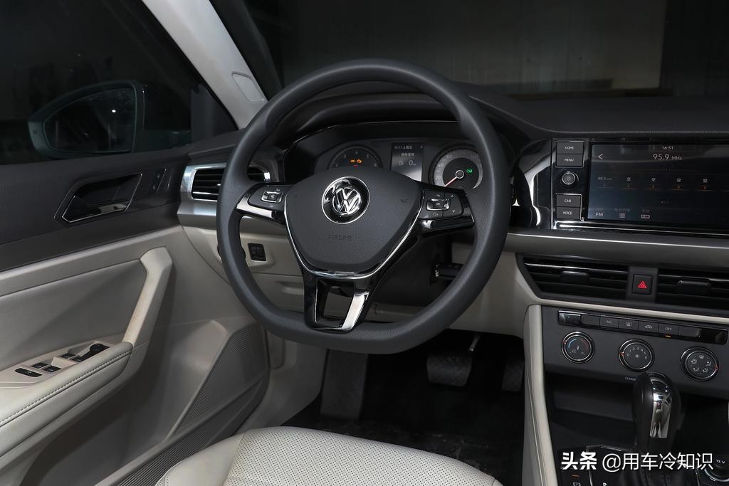 2013款朗逸1.6手动风尚版真实缺点,大众朗逸plus2021款的优点和缺点