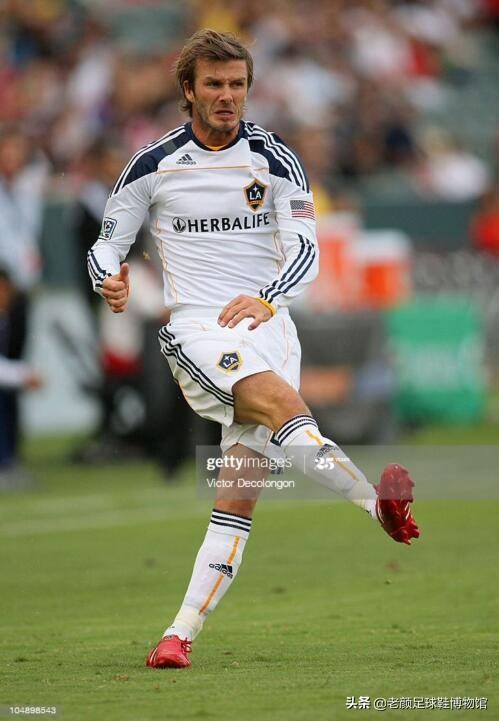 阿迪达斯猎鹰顶级测评,adidas猎鹰中端