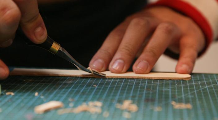 皮具褪色怎么处理,皮具磨损的修补方法