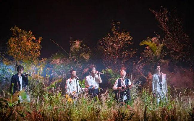 “一公”结束，哥哥们各自精彩，八个部落的队长，谁最受欢迎呢？