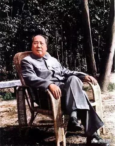 胸怀坦荡的毛主席是如何评价自己的