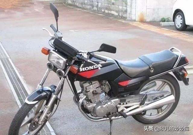 八九十年代的一辆摩托车,现在值多少钱?真是一笔巨款啊!