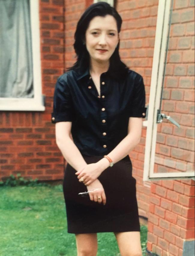 曾因长相被霸凌的女人,因外貌被校园欺凌