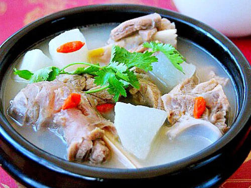 加油站赠送免费洗车靠谱吗,哪些私营加油站油品靠谱