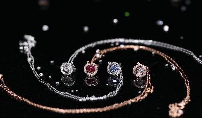 施华洛世奇七夕直播专场限时99米,今年施华洛世奇的爆款