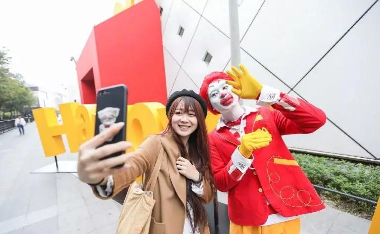 新消费周报：天猫双11预售李佳琦直播增粉120万