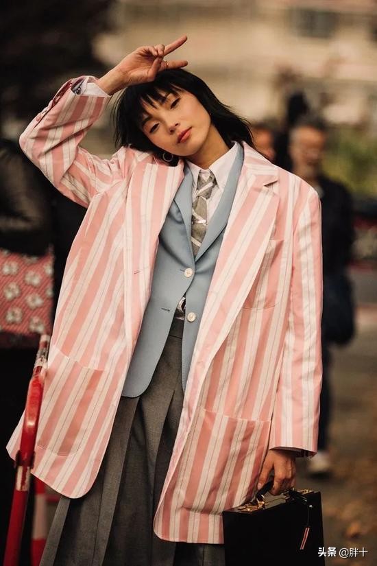 甜妹酷姐原视频,甜妹酷姐的视频