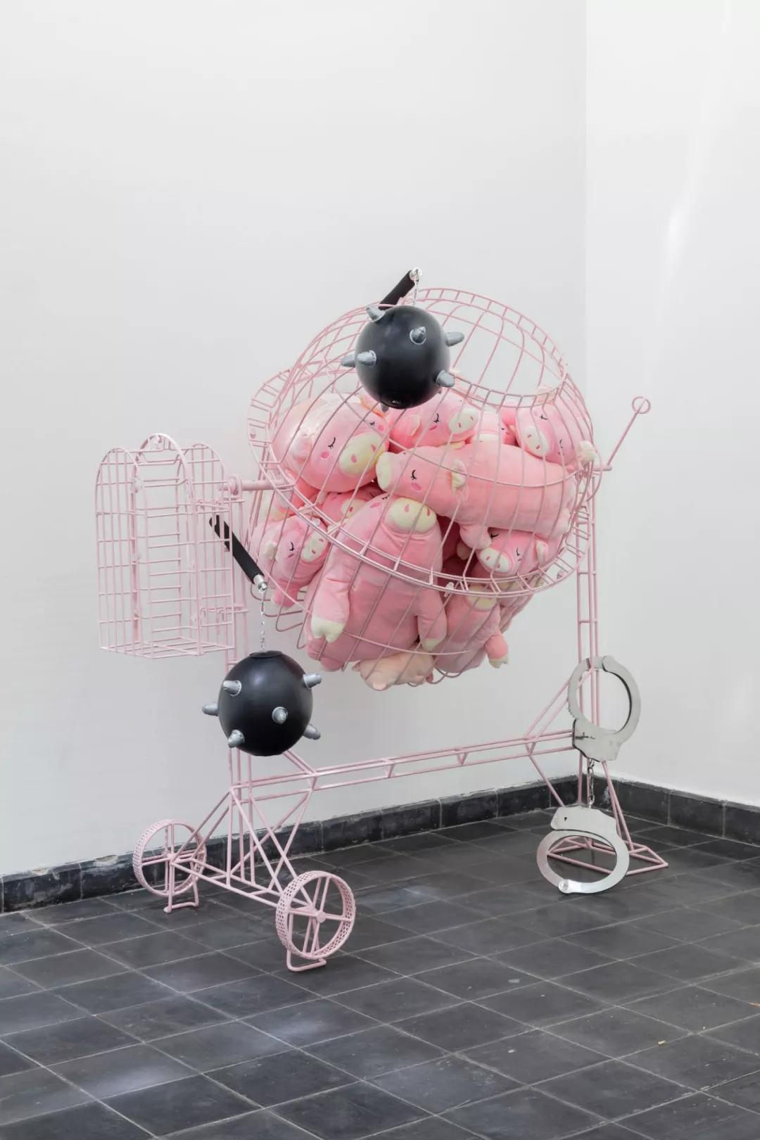 2017年迈阿密艺术博览会作品展示,2019年迈阿密魅力秀