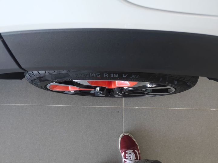 领克01和领克06对比,领克06phev落地价