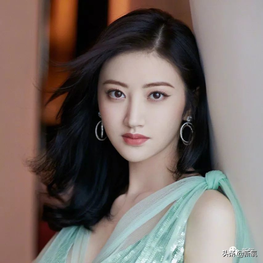 景甜修复之后的双眼皮是多宽,景甜修复后的双眼皮多宽