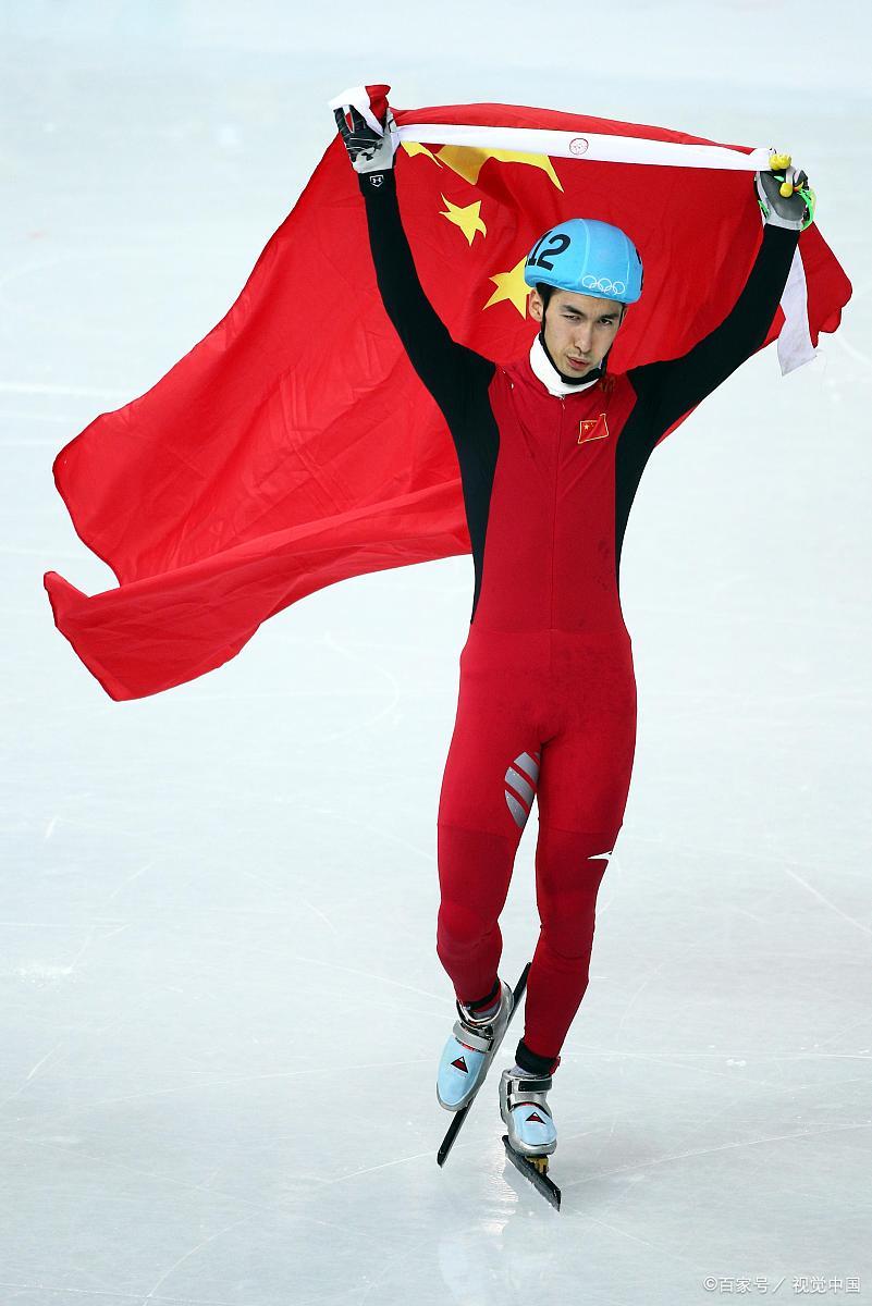 自学轮滑的基本知识,自学轮滑怎么滑