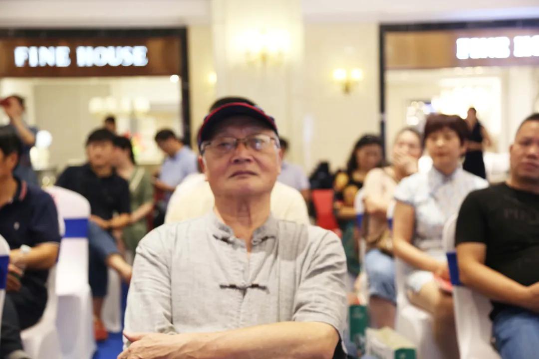 让艺术走进生活让陶艺丰富生活,让艺术品走进生活