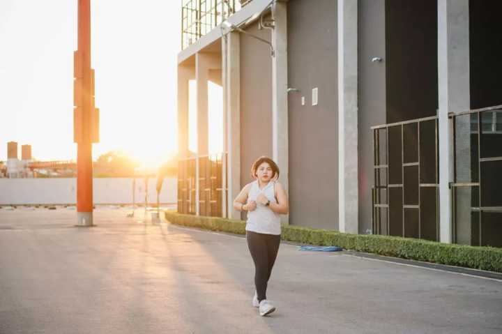 学校表演cosplay惊艳全场,那些惊艳的cos视频