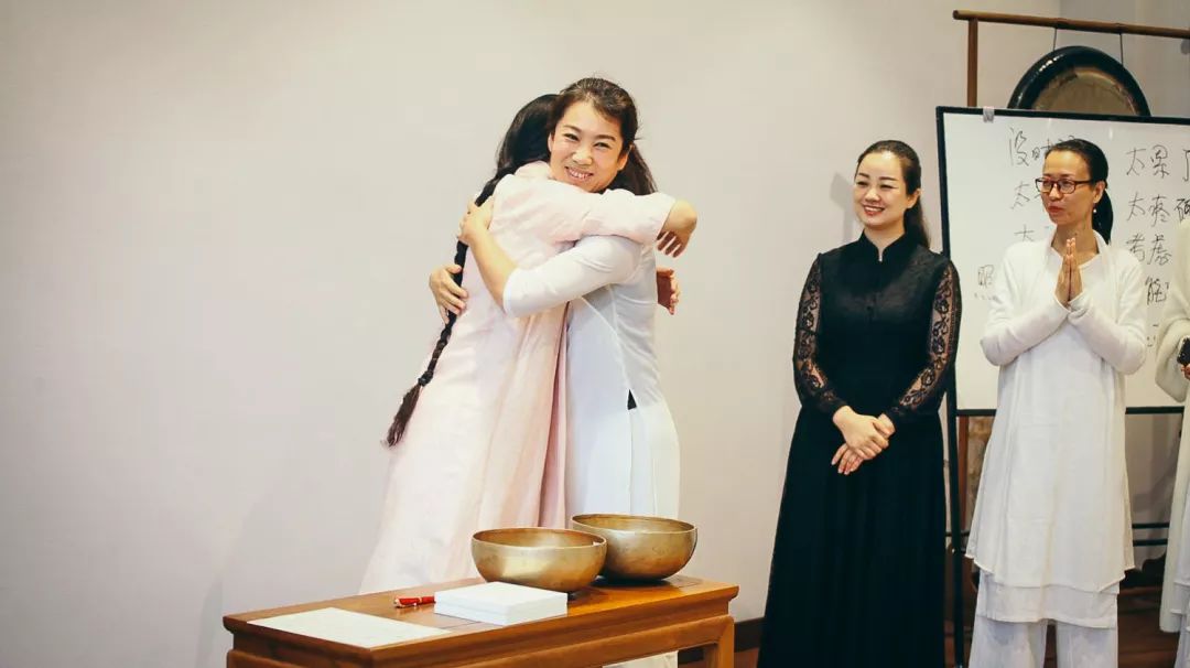 越独立的女人，越充满力量|心韵同门莉莉